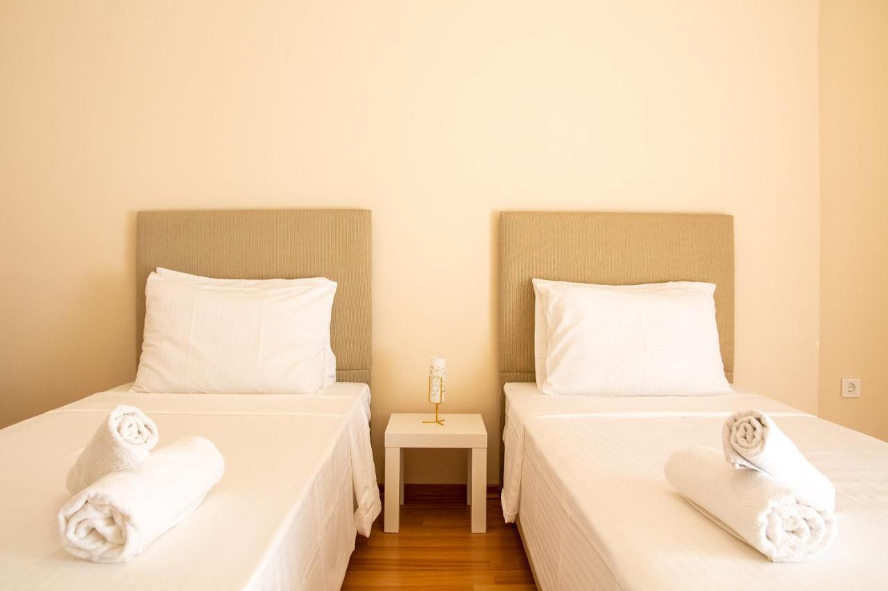 Lovely Flat Near Public Transportation In Izmir Bagian luar foto