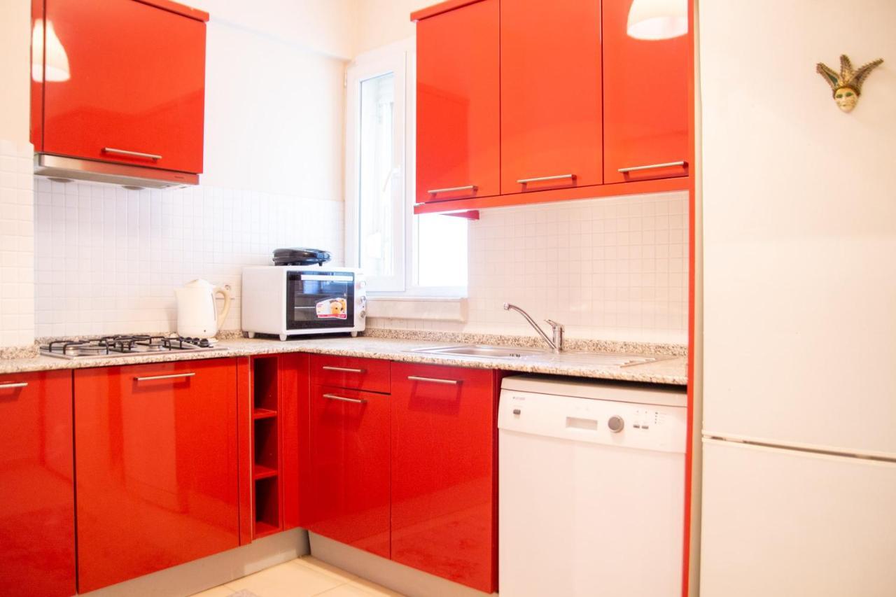 Lovely Flat Near Public Transportation In Izmir Bagian luar foto
