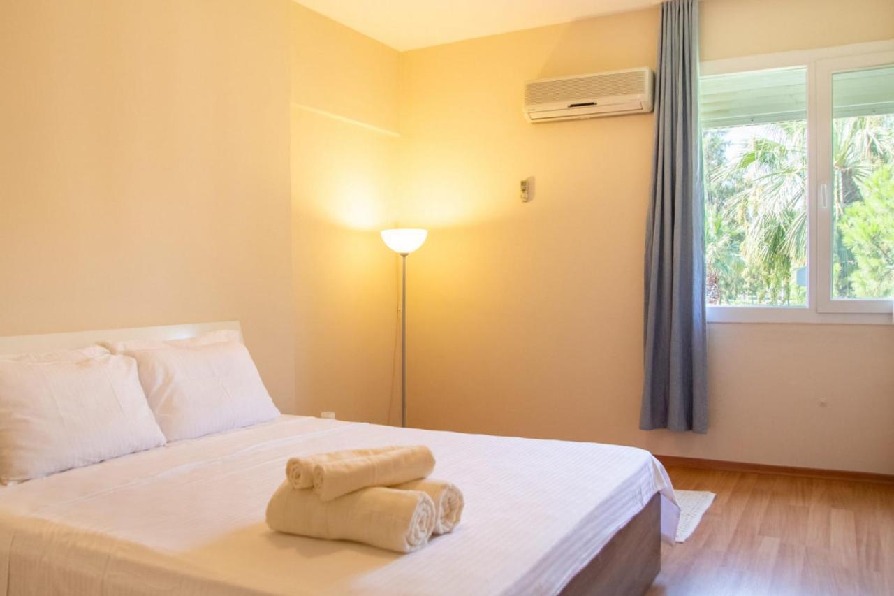 Lovely Flat Near Public Transportation In Izmir Bagian luar foto